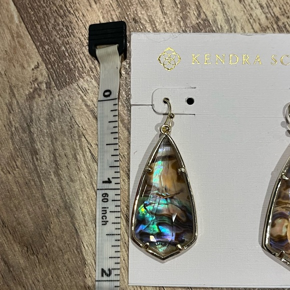 Kendra Scott Camry Gold Iridescent Abalone Shell Drop Earrings - Picture 5 of 7